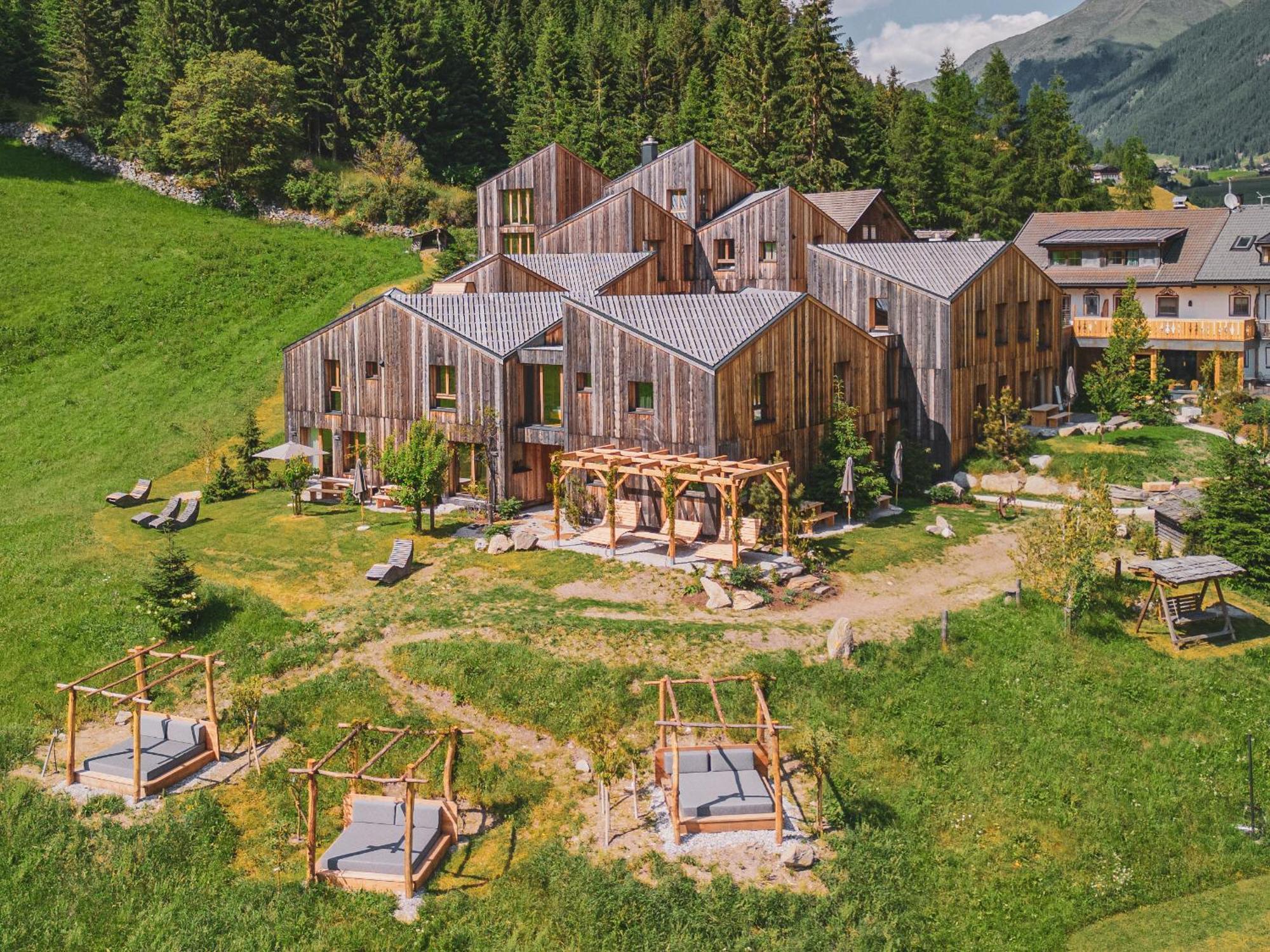 Santa Maddalena in Casies Apparthotel Bio Natur Refugium Blaslahof מראה חיצוני תמונה